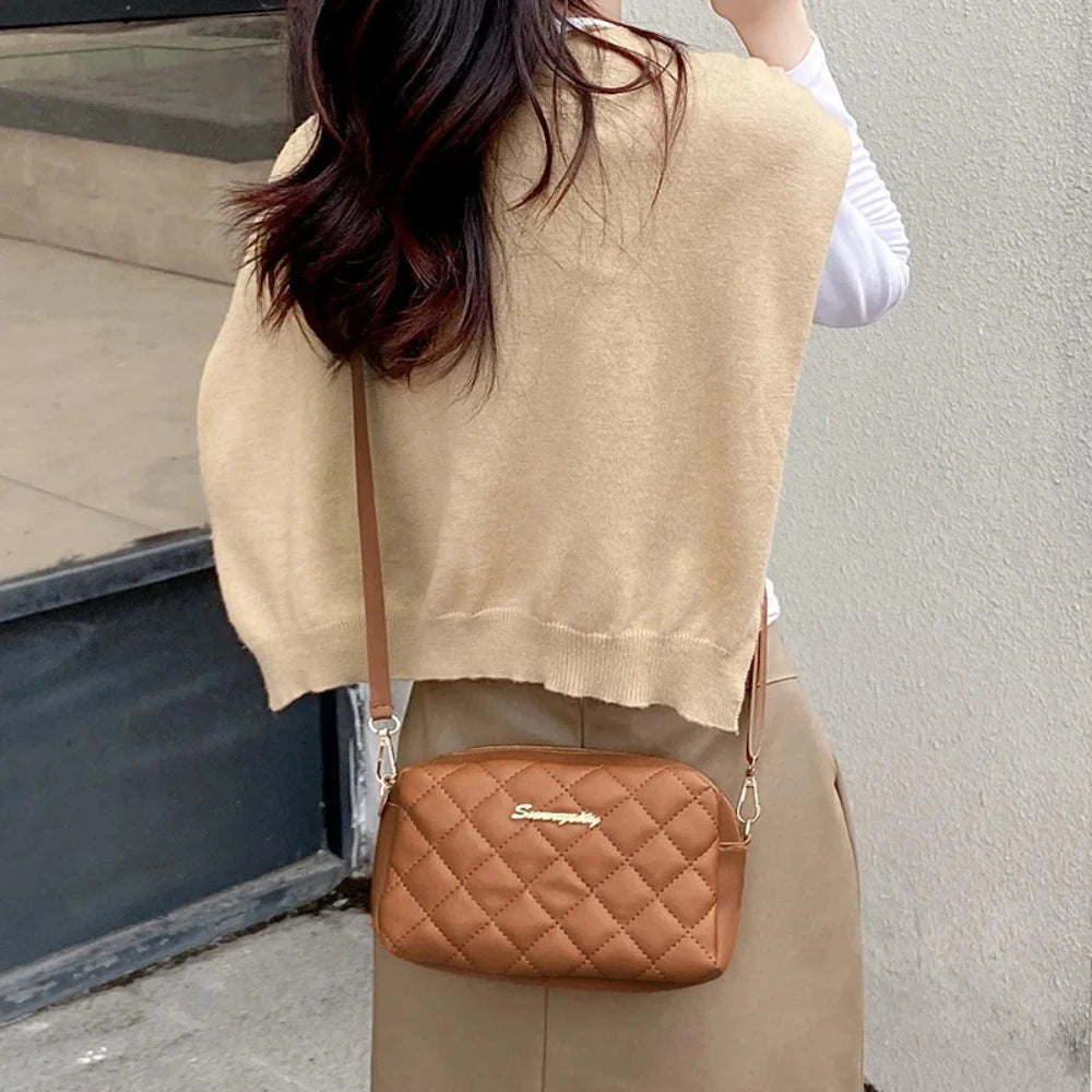 Sac à Bandoulière Femme à Pompons – Petit Sac Élégant à Motif Carreaux