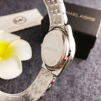 Montre Femme Élégante – Bracelet en Acier Inoxydable et Design Raffiné