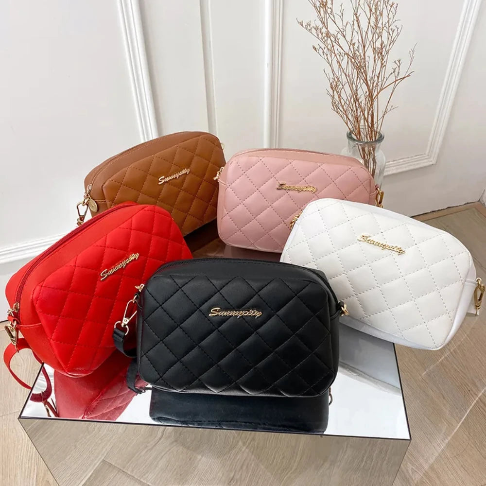 Sac à Bandoulière Femme à Pompons – Petit Sac Élégant à Motif Carreaux