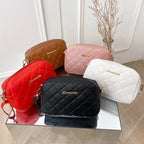 Sac à Bandoulière Femme à Pompons – Petit Sac Élégant à Motif Carreaux